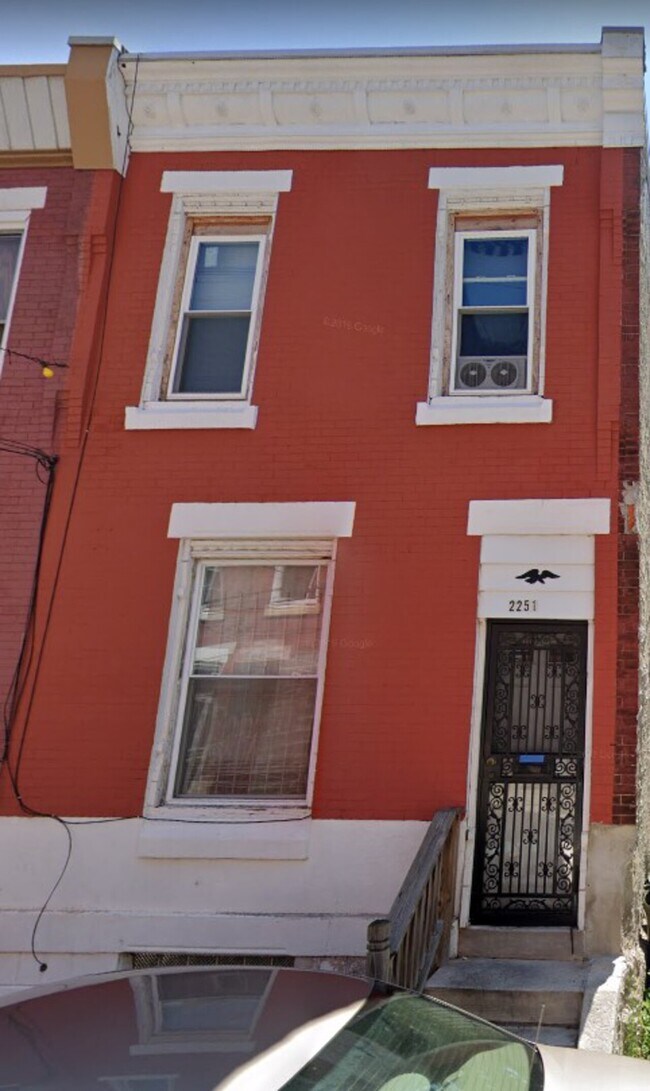 Building Photo - 2251 N Chadwick