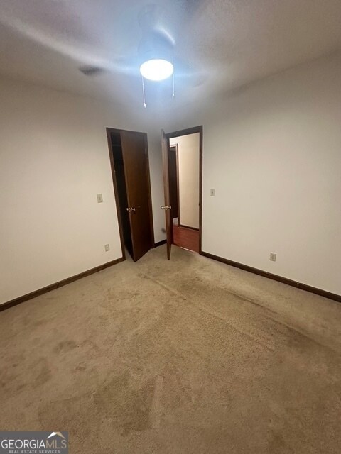 Building Photo - 5375 Whitney Ct