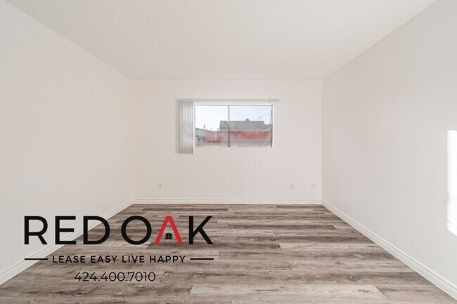 Building Photo - 11134 Arminta St