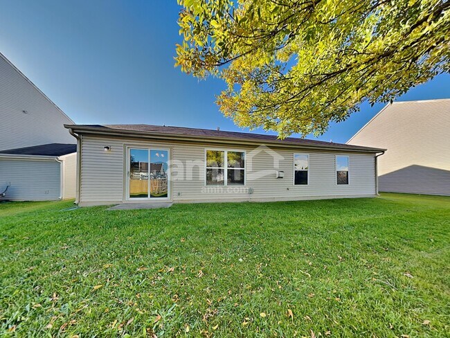 Building Photo - 7864 Fox Glen Dr