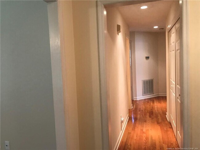 Building Photo - 7779 Trappers Rd