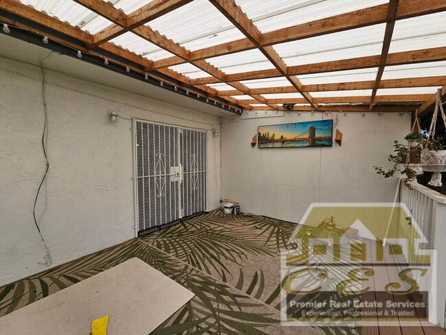 Building Photo - Sunny and bright Single Family San Pablo Home