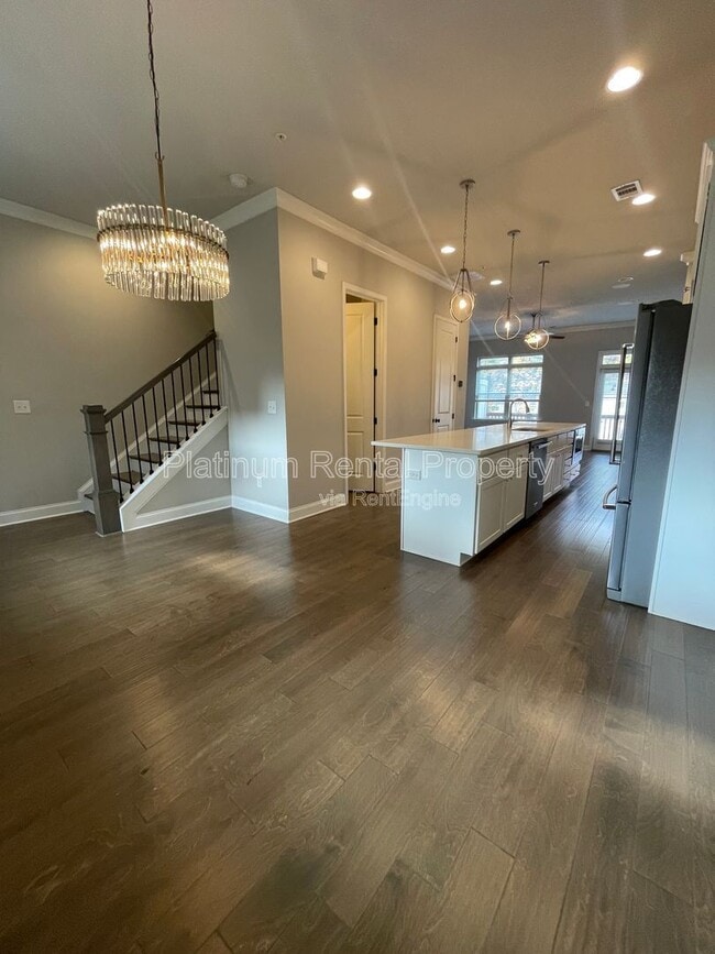 Building Photo - 1236 Stone Castle Cir