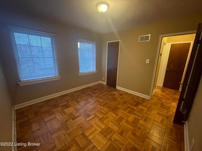 Building Photo - 2201 Cherokee Pkwy