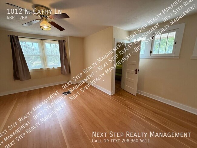 Building Photo - 1012 N Cathy Ln