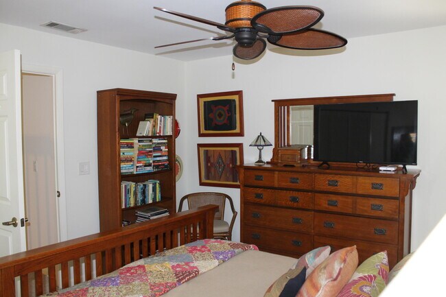 Building Photo - 1120 Ocean Dunes Cir