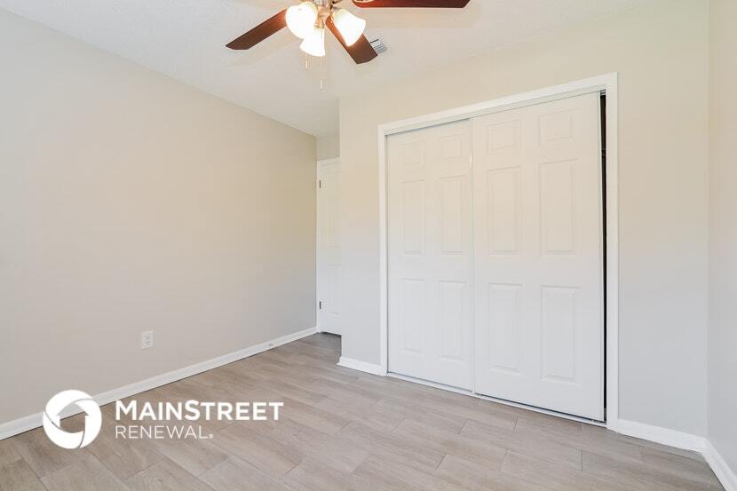 Building Photo - 8734 Brackenwood Dr