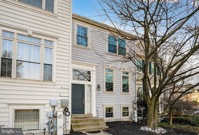 Building Photo - 7207 Solar Walk