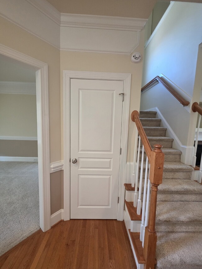 Building Photo - Spacious 4-Bedroom Home for Rent in Kings ...