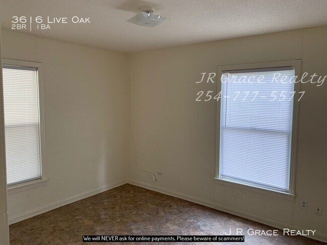 Building Photo - 3616 Live Oak