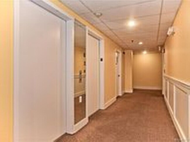 Building Photo - 51 Schuyler Ave