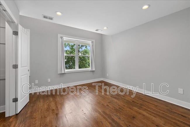 Building Photo - 1273 Oates St NE