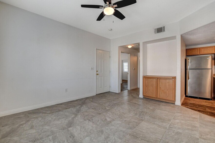 Building Photo - 9580 W Reno Ave