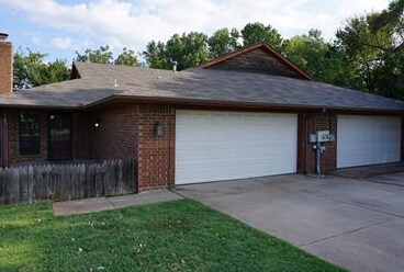 Building Photo - 785 Kingsgate Rd