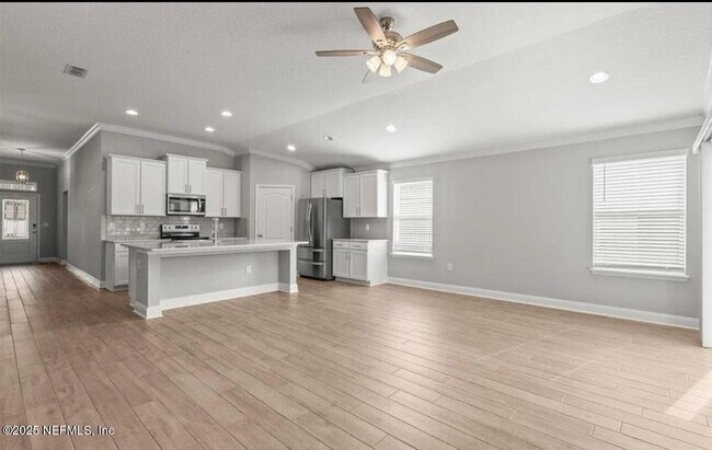 Building Photo - 1245 Castle Trail Dr