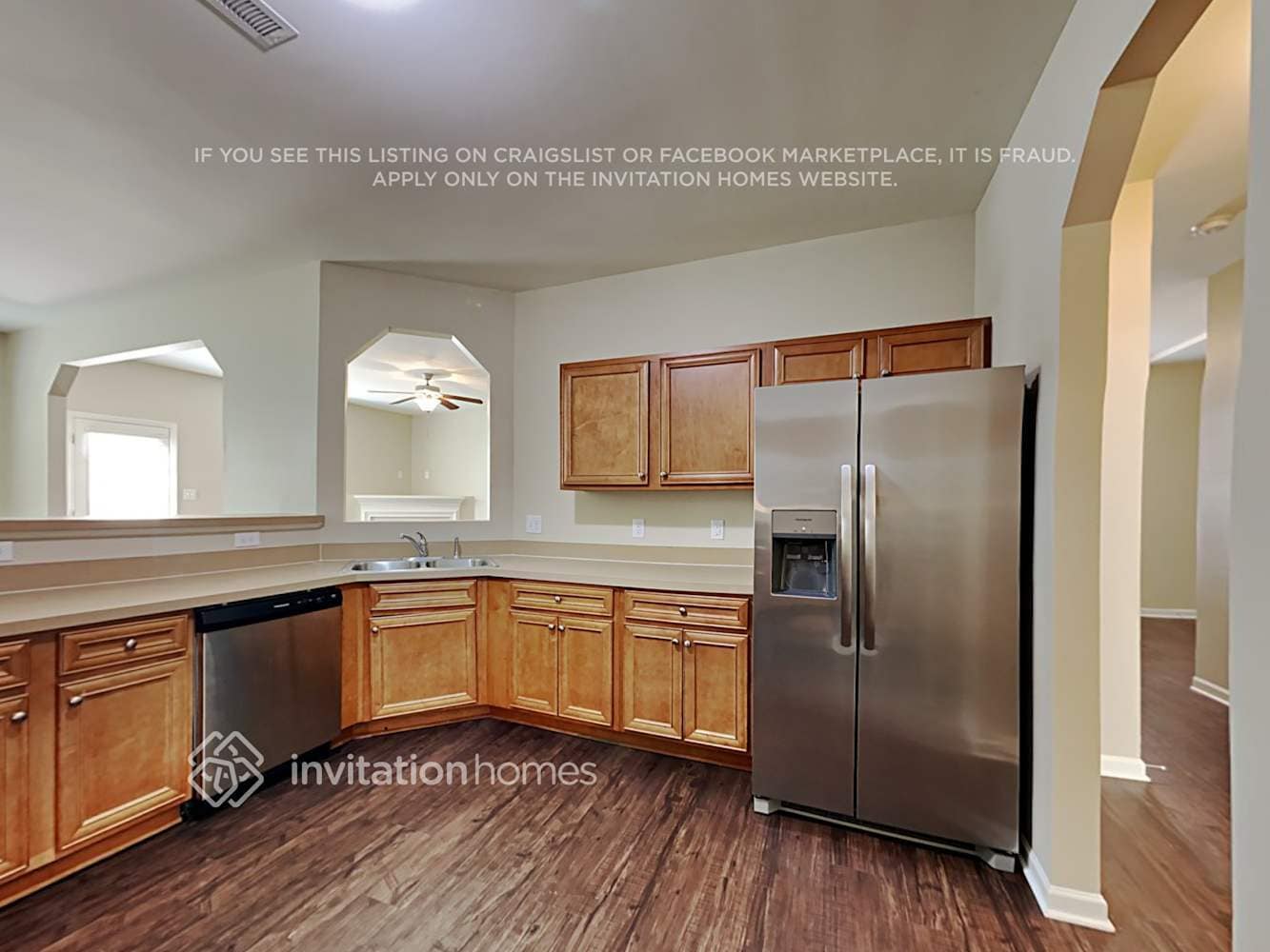 Building Photo - 711 Alberta Ct