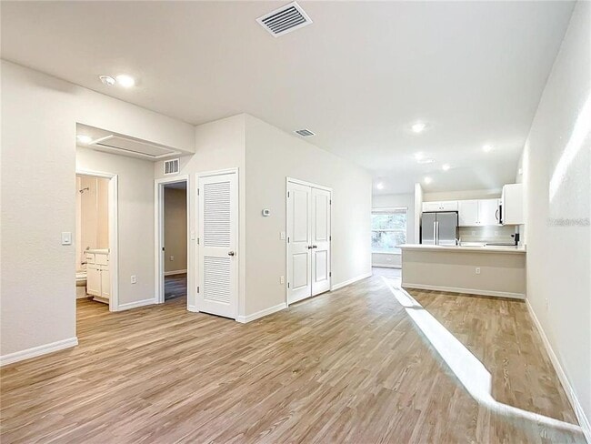 Building Photo - 3070 E Odier St