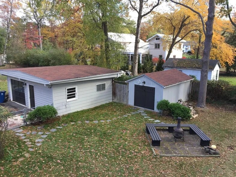 Building Photo - 8621 Lea Ln