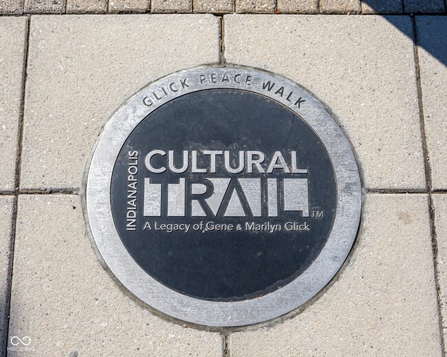 Building Photo - 727 N Illinois St