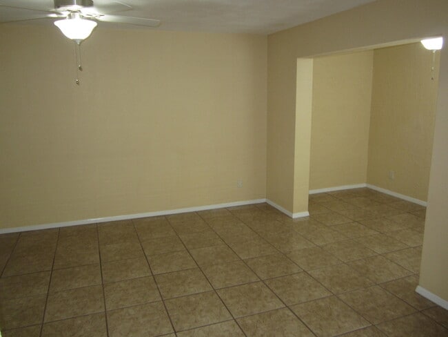 Building Photo - 215 Mulberry Ave