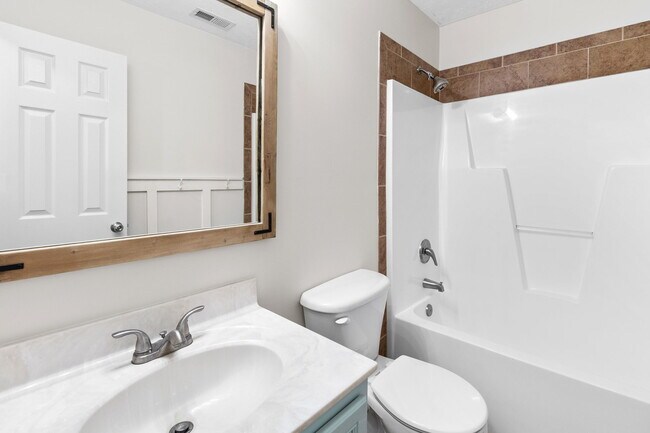 Building Photo - 149 Brightwood Dr