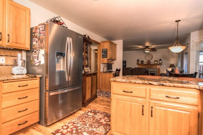 Building Photo - Beautiful home in Tanglewood