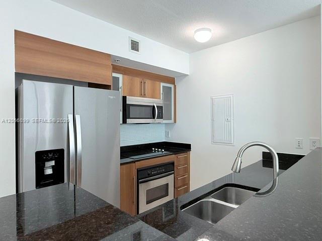 Building Photo - 335 S Biscayne Blvd