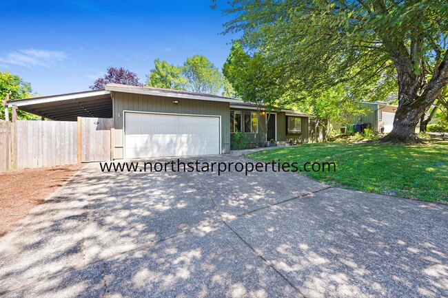 Building Photo - Quaint Lake Oswego Ranch