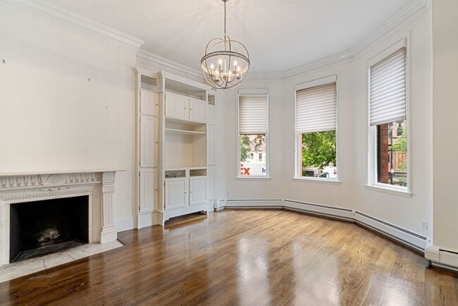 Building Photo - 271 Beacon St