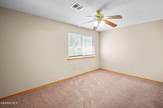 Building Photo - 7089 Tierra Roja St