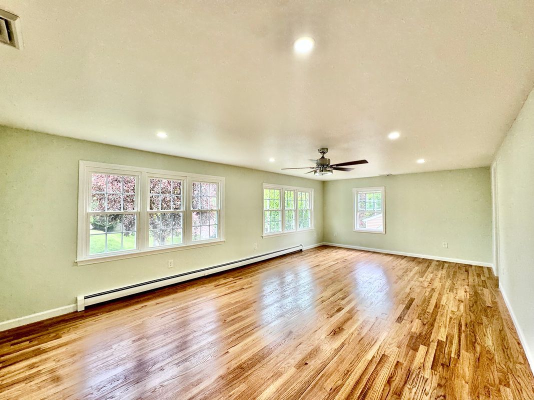 Building Photo - 38 Pepperbush Ln