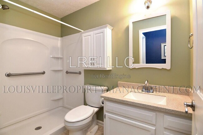 Building Photo - 4625 Oak Pointe Dr