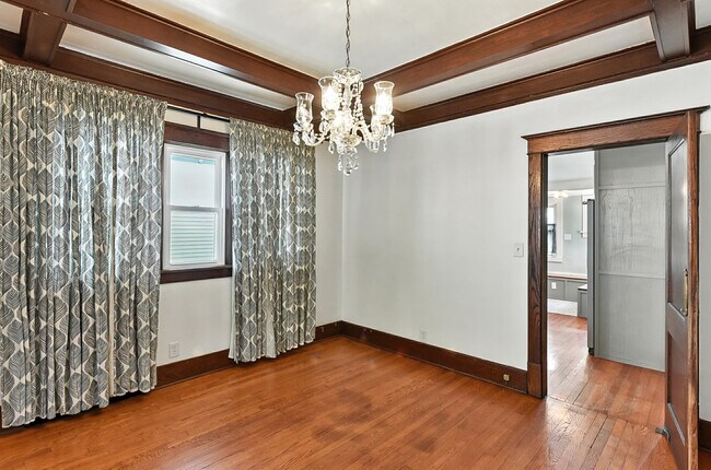 Building Photo - 2965 Harris Street