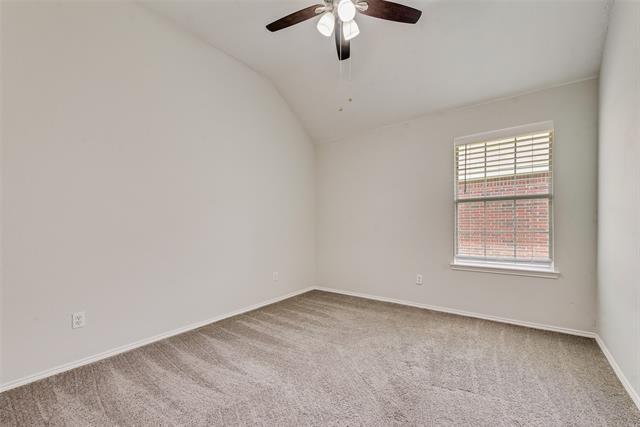 Building Photo - 5909 Meadowcrest Ln