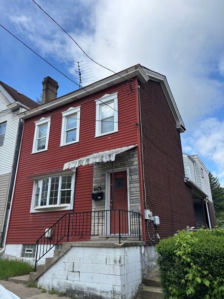 Building Photo - 404 Curtin Ave