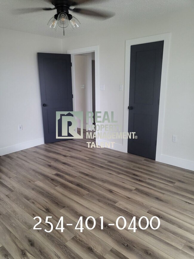 Building Photo - Coming in JULY!! Newly Remodeled 3-Bedroom...