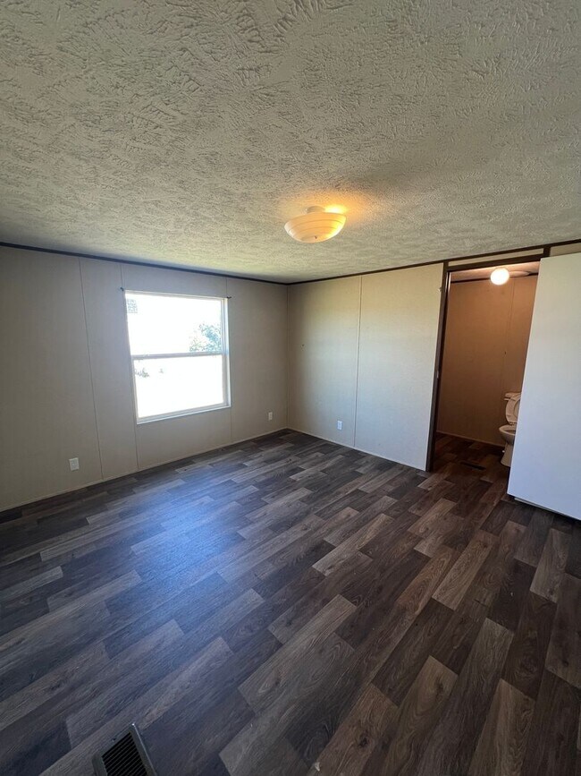 Building Photo - 142 CO ROAD 5516-F32