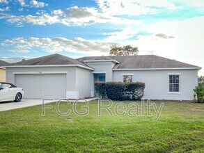 Building Photo - 734 Fraser Ct