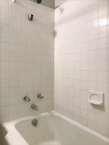 Building Photo - 2315 N Charles St