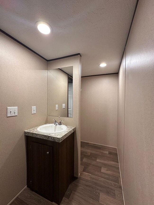 Building Photo - 145 Littleton St