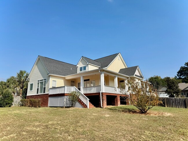 Building Photo - 214 Southern Winds Dr