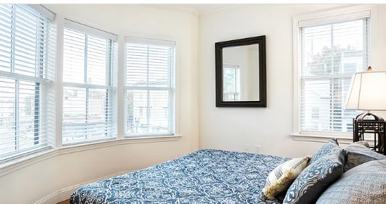 Bedroom - 598 E Broadway