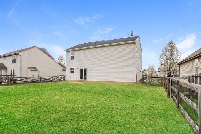 Building Photo - 5868 Anne Marie Dr