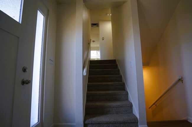 Building Photo - 1225 S Coffman St