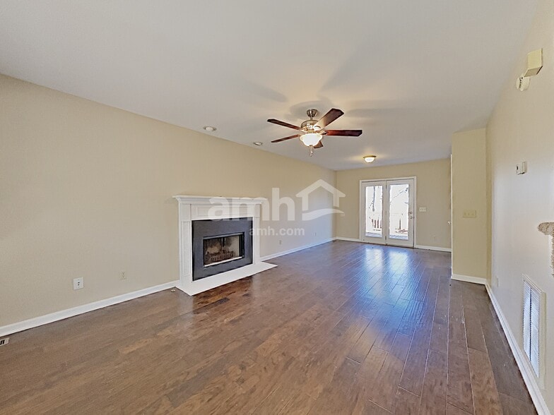 Building Photo - 104 Sunset Dr
