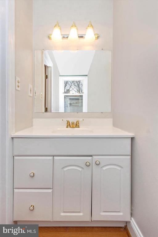 Building Photo - 14204 London Ln