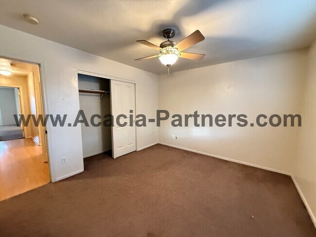 Building Photo - Beautiful 4-Bedroom Home in Rita Ranch ? H...