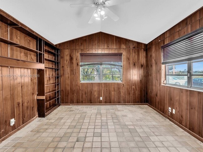 Building Photo - 2443 Meridian Ave