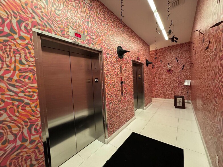 Building Photo - 31 SE 6th St