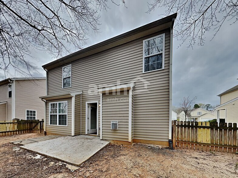 Building Photo - 3741 Horseshoe Farm St